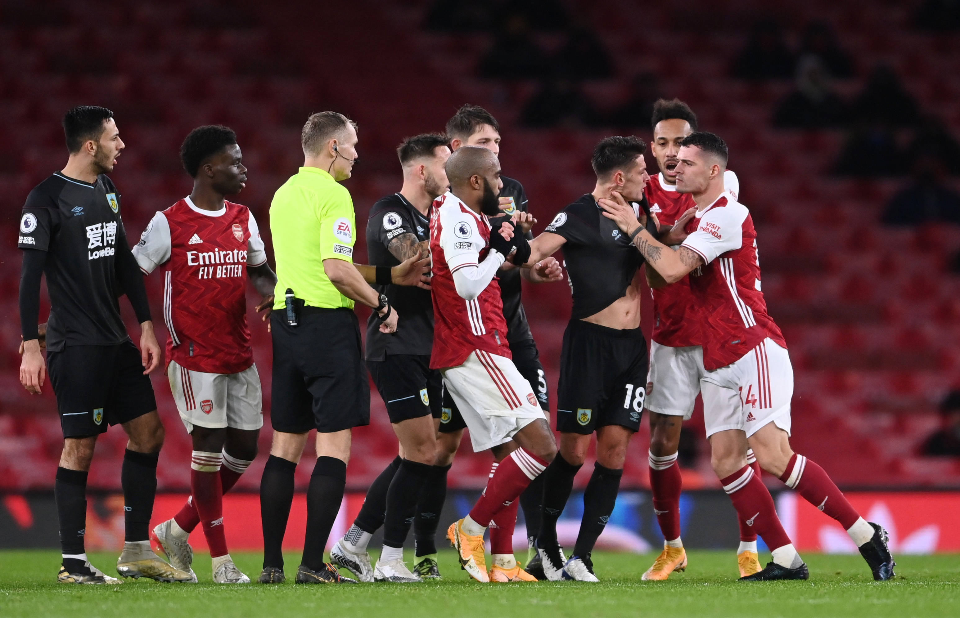 球员签约的 球员签约的